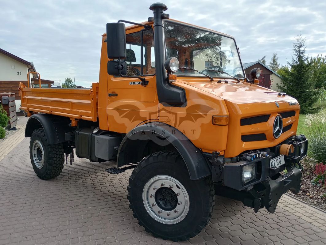 Mercedes-Benz Unimog 2000