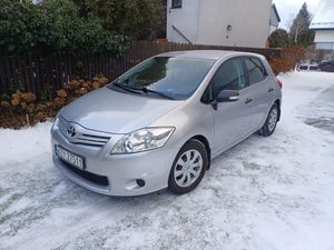 Toyota Auris I 1.33 VVT-i Life 2013