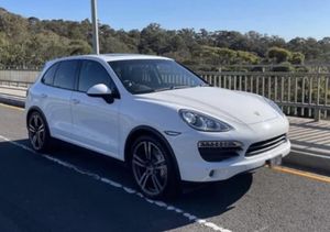 Porsche Cayenne II Platinum Edition 2013