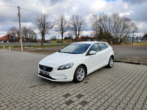 Volvo V40 II 2016