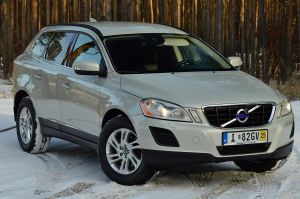 Volvo XC60 I D4 AWD Geartronic Momentum 2012