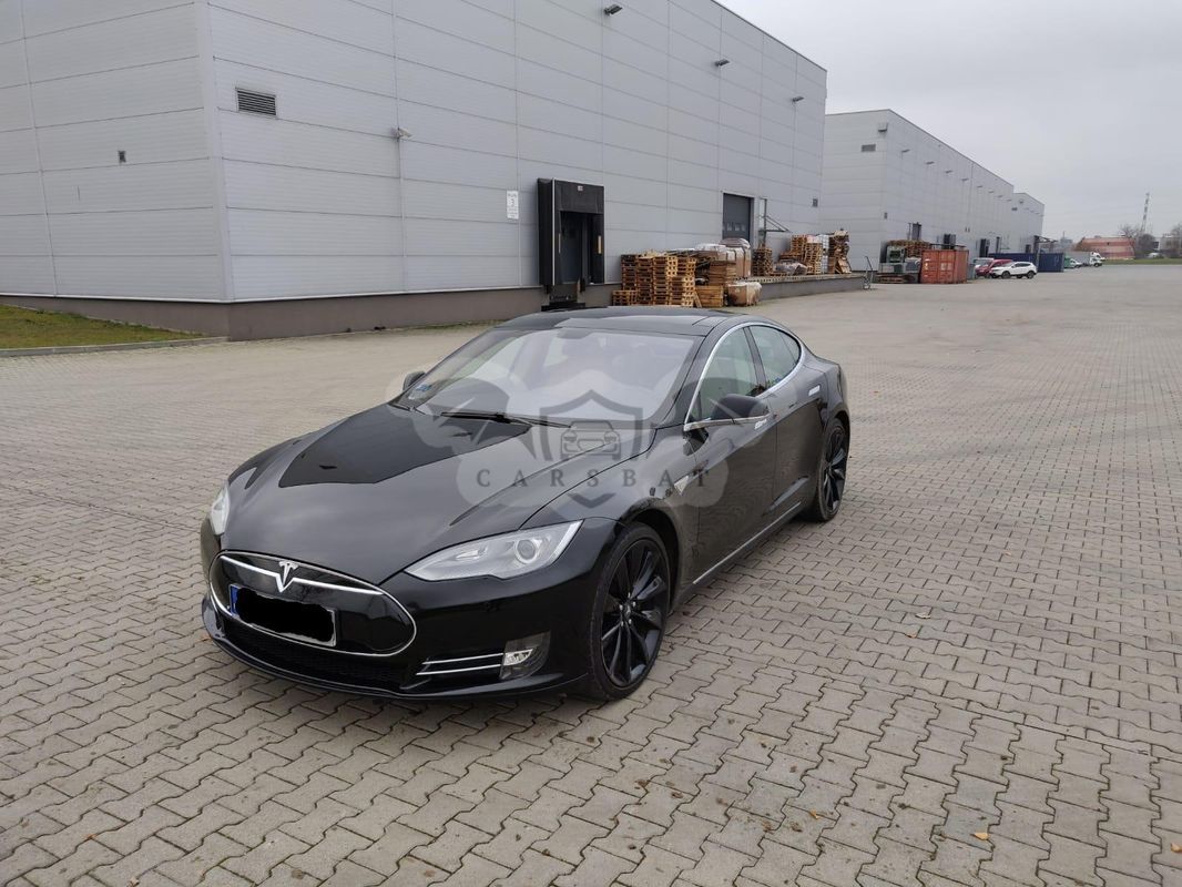 Tesla Model S 85 D 2013