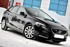Volvo V40 II D2 Summum 2013