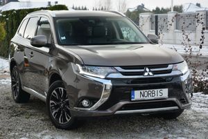 Mitsubishi Outlander III 2.0 4WD Top 2017