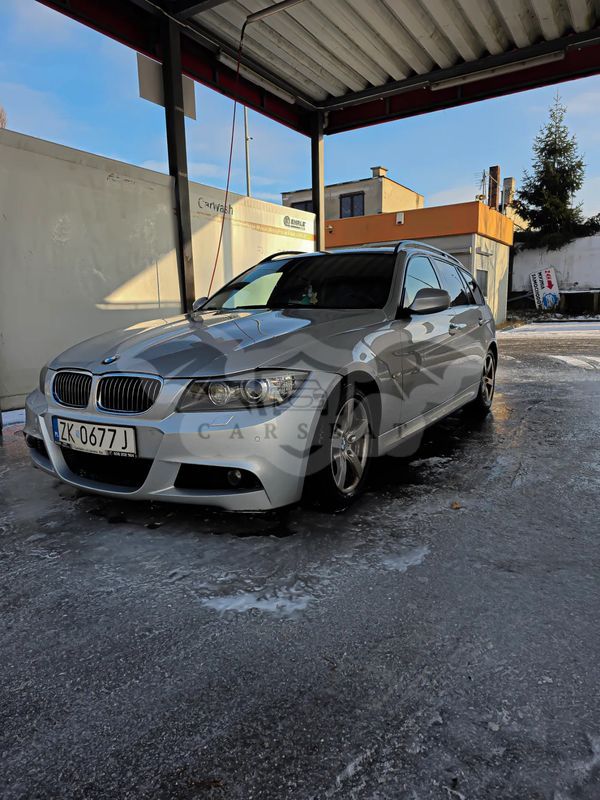 BMW 3 Series E90/E91/E92/E93 320i 2009