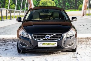Volvo S60 II ver-t6-awd-geartronic-summum 2011