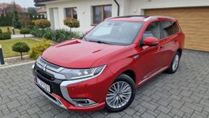 Mitsubishi Outlander III 2.4 4WD Diamant+ 2019