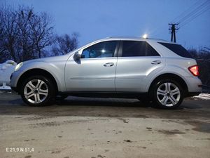 Mercedes-Benz ML W164 350 CDI 4Matic 7G-TRONIC DPF Grand Edition 2010