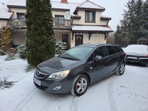Opel Astra J 1.4 Turbo 2010