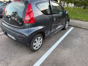 Peugeot 107 1.0 Active 2011