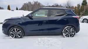 Ssangyong / KG Mobility Tivoli e-XGi 160 2WD Sapphire 2015