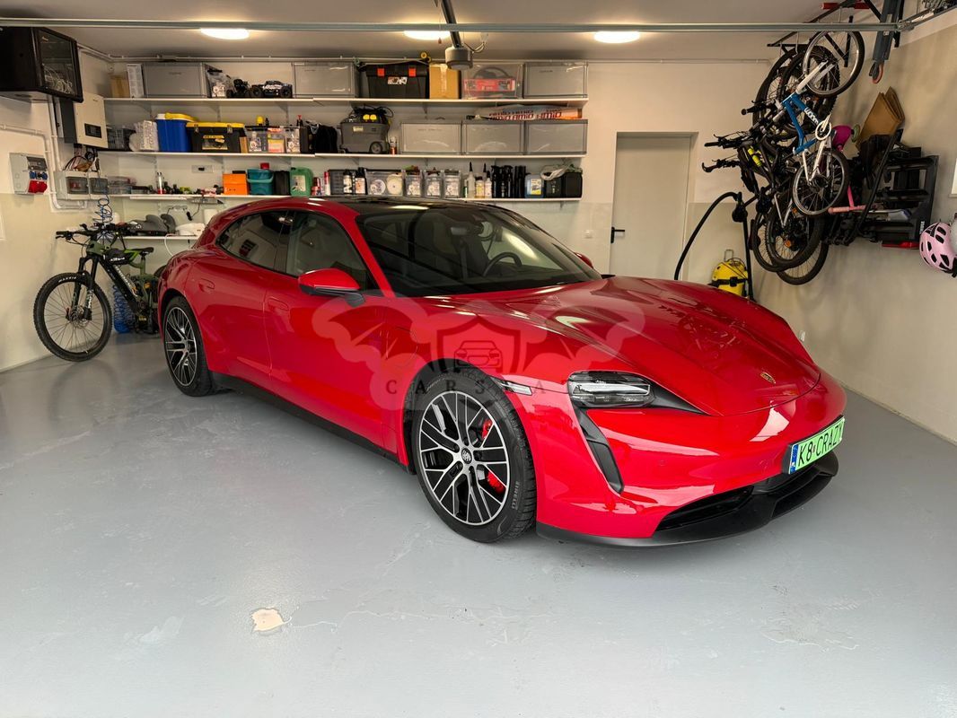Porsche Taycan 2023