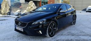 Volvo V40 II D3 Drive-E R-Design Momentum 2015