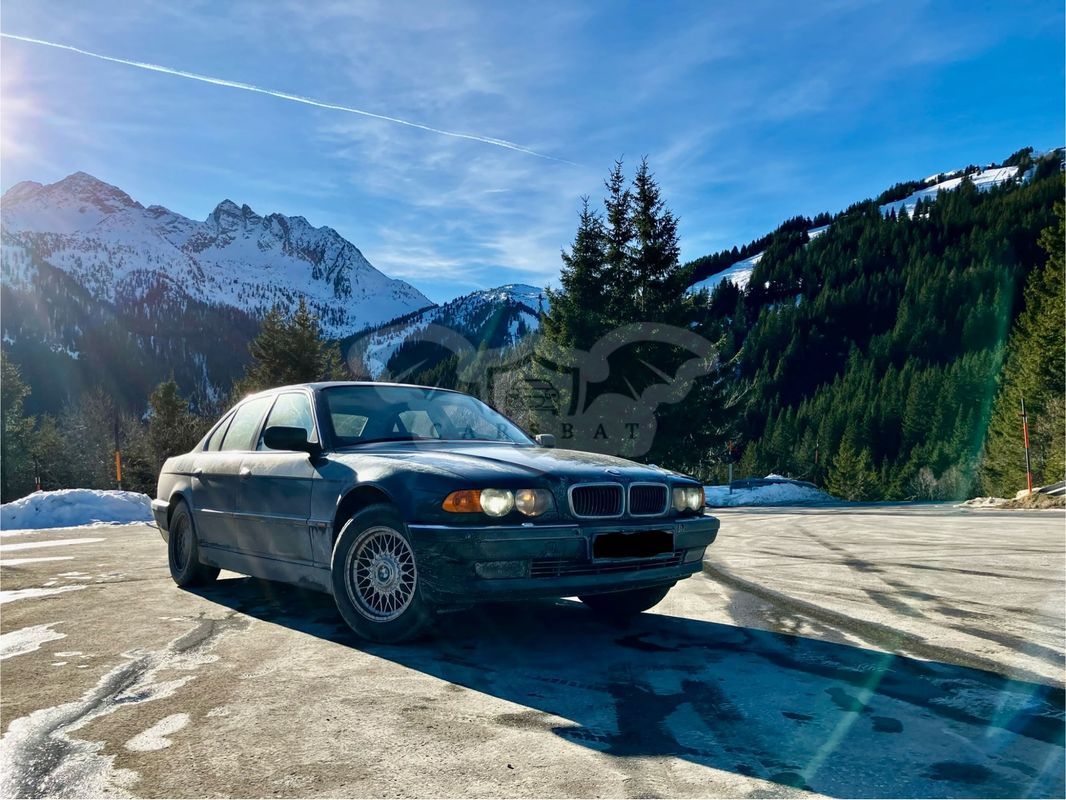 BMW 7 Series E38 1999