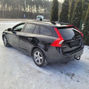 Volvo V60 I D2 2015