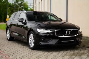 Volvo V60 II D3 Momentum Pro 2020