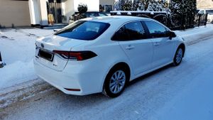 Toyota Corolla Seria E21 1.8 Hybrid Comfort 2021