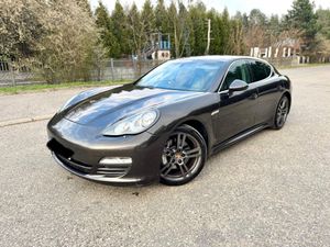 Porsche Panamera 4S PDK 2010