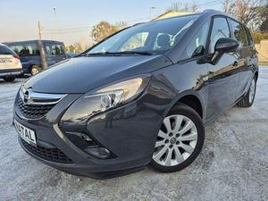 Opel Zafira C 2016