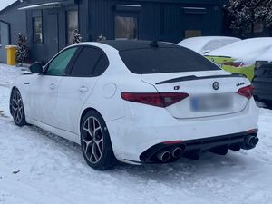 Alfa Romeo Giulia 2.0 Turbo 16V AT8 Veloce 2018