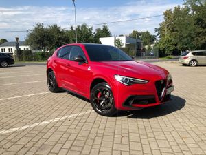 Alfa Romeo Stelvio V6 2.9 Bi-Turbo AT8-Q4 Quadrifoglio 2021