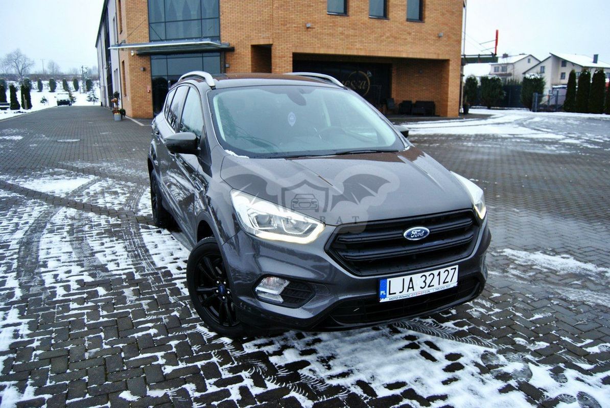 Ford Kuga II 2.0 TDCi 2x4 Black & Silver 2017