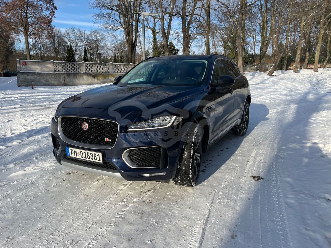 Jaguar F-Pace 2016