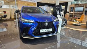 Lexus NX II 450h+ F Sport AWD 2025