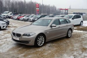 BMW 5 Series F10/F11 530d xDrive Sport-Aut Modern Line 2011