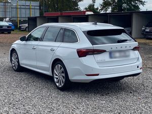 Skoda Octavia IV 2.0 TSI 4x4 Style DSG 2022