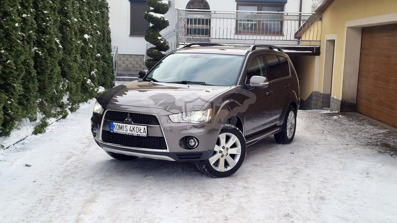 Mitsubishi Outlander II 2011