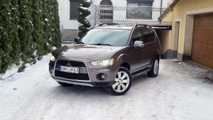 Mitsubishi Outlander II 2011