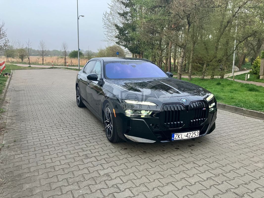 BMW 7 Series G70 2023