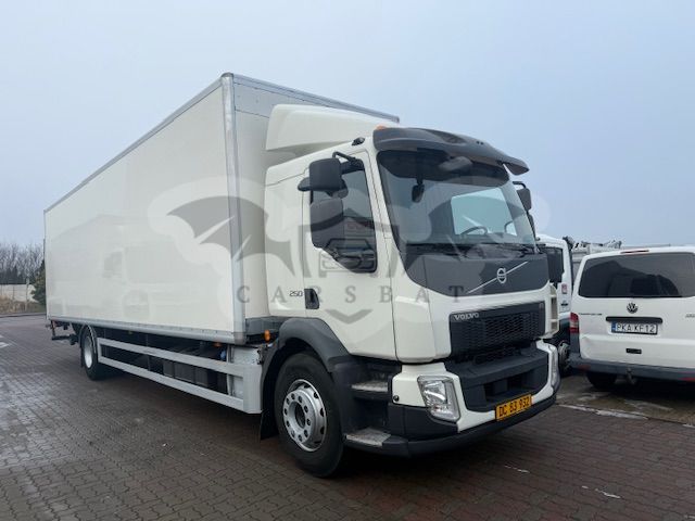 Volvo 8700 2016