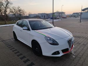 Alfa Romeo Giulietta 2.0 JTDM Distinctive TCT 2012