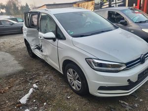 Volkswagen Touran III 2.0 TDI SCR DSG ACTIVE 2022
