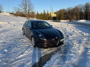 Alfa Romeo Giulietta 1.4 TB MultiAir Distinctive 2011