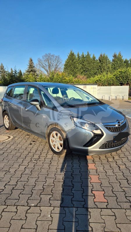 Opel Zafira C 2015