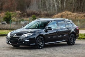 Renault Laguna III dCi 175 FAP Initiale 2012