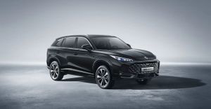 MG HS 1.5 T-GDI Exclusive DCT 2025
