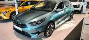 Kia Ceed III 1.5 T-GDI Tribute DCT 2025