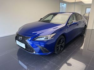 Lexus ES 300h F Sport Design 2022