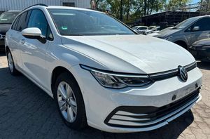 Volkswagen Golf VIII 1.0 eTSI OPF DSG Life 2021