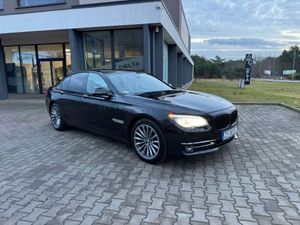 BMW 7 Series F01 740d xDrive 2013