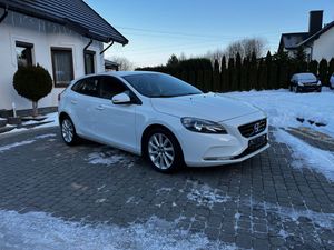 Volvo V40 II 2014