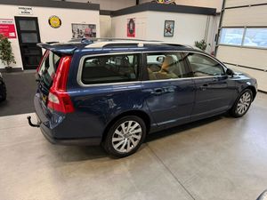 Volvo V70 III D3 Geartronic RDesign 2012
