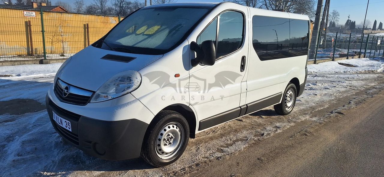 Opel Vivaro 2011