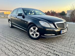 Mercedes-Benz E W212/W207 200 CDI DPF BlueEFFICIENCY Automatik Elegance 2012