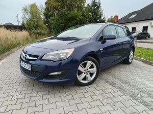 Opel Astra J 2013