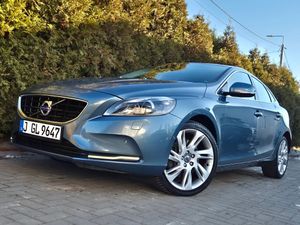 Volvo V40 II D4 Summum 2015